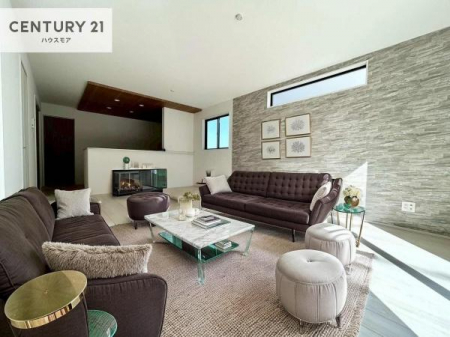 ���r���O�@�Ƌ��CG�p�[�X�ł��B�S�n�ǂ����r���O�͉Ƒ������R�ƏW�܂�܂��B�Ƒ��c�R�̎��Ԃ����������ł��B���Ƒ��ƁA����w�[���������Ԃ��߂��������ł��ˁB