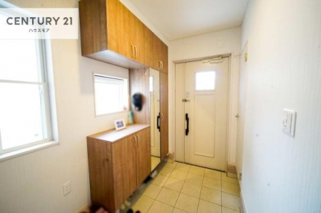 ���ց@�~���[�t���V���[�Y�{�b�N�X�t���Ȃ̂ŁA���ւ��Еt�����|�������₷���ł��I
�X�b�L���������ւŌ˂��J�����u�ԁA�������̂���S�n������Ԃ��o�}���Ă���܂��B