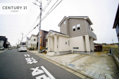 ���̑����n�@�O�ʓ��H��6���I�z����ǍD�ȗ��n�ł��B
�Ԍɓ��ꂪ���ȕ������S�ł��ˁB