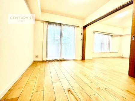 �Q���@�o���R�j�[�ɖʂ��Ă���m���ł��B���邭�����肪����A���C����������ł��܂��I���N���āA�O�ɏo�Ĕw�L�т����[�ċz�����ǂ������}������邱�Ƃ��ł��܂��B