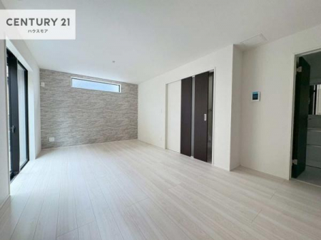 ���r���O�@�J�����̂���L�XLDK�I�\�t�@�[��_�C�j���O�e�[�u����u���Ă������ɂȂ�Ȃ��̂ŉ��K�ɉ߂����܂��I�R�~���j�P�[�V���������₷�����r���O�ł��I