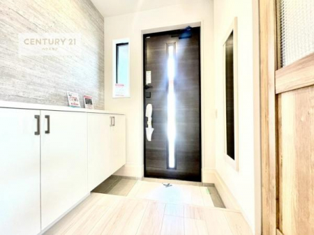 ���ց@�V���[�Y�{�b�N�X�t���B���ւ��Еt�����|�������₷���ł��I
�X�b�L���������ւŌ˂��J�����u�ԁA�������̂���S�n������Ԃ��o�}���Ă���܂��B