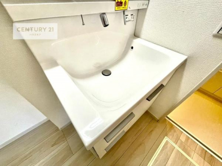 ���ʑ�E���ʏ��@�[�����ʑ�{�E���́A�������˂ɂ����̂ł�����ꂪ�y�X�I���������ۂĂ܂��I
�L���C�Ȑ��ʏ��Ŏ��������̃��`�x�[�V�������オ��܂��ˁI