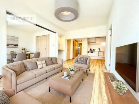 ���r���O�@�Ƌ��CG�p�[�X�ł��B��؂ȉƑ����W�܂邩�炱��LDK�ɂ͂�����肽���B
�q�����������C�ɏ΂��Ȃ��瑖�����Ă���p�����������u�L���Ƃɂ��ėǂ������v�Ǝv���u�Ԃł��B