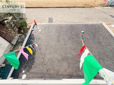 ���ԏ�@���ԃX�y�[�X��2�䕪����܂��I�Z�J���h�J�[�͂������A�o�C�N�⎩�]�ԂȂǂ��u���ꏊ�ɍ���܂���B