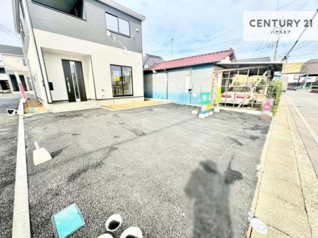 ���ԏ�@���ԃX�y�[�X��2�䕪����܂��I�Z�J���h�J�[�͂������A�o�C�N�⎩�]�ԂȂǂ��u���ꏊ�ɍ���܂���B