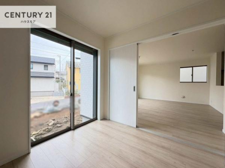 ���r���O�ȊO�̋����@�V���v���Ƀf�U�C������Ă��邽�߁A�Ƌ��I�т܂���I
���C�ɓ���̉Ƌ��u���Ă��낰���Ԃ���邱�Ƃ��ł��܂��B