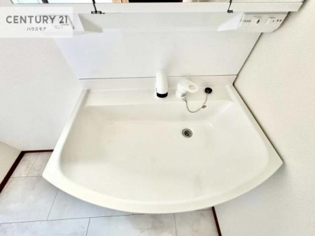 ���ʑ�E���ʏ��@�[�����ʑ�{�E���́A�������˂ɂ����̂ł�����ꂪ�y�X�I���������ۂĂ܂��I
�L���C�Ȑ��ʏ��Ŏ��������̃��`�x�[�V�������オ��܂��ˁI