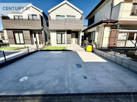 ���ԏ�@���ԃX�y�[�X��2�䕪����܂��I�Z�J���h�J�[�͂������A�o�C�N�⎩�]�ԂȂǂ��u���ꏊ�ɍ���܂���B
