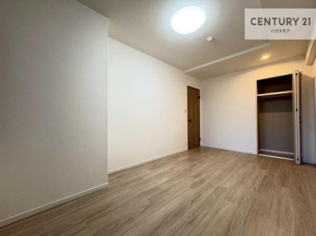 ���r���O�ȊO�̋����@���[�X�y�[�X�����Ă��܂��I�������X�b�L�����ڂ��鎖���ł��܂��ˁB
�Ƌ��I�΂Ȃ��V���v���ȃf�U�C���ׁ̈A�Ƌ��I�΂����C�ɓ���̋�ԍ�肪�ł������ł��ˁB