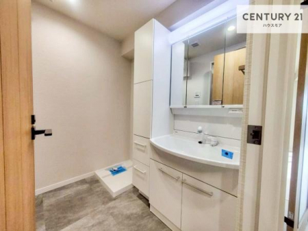 ���ʑ�E���ʏ��@�O�ʋ��d�l�̐��ʏ��́A�g�����Ȃ݂����₷������I���͎��[�ɂȂ��Ă��܂��B�h���C���[�₨���ϓ����Еt������̂Ő��ʑ������X�b�L���ƌ����邱�Ƃ��o���܂��I