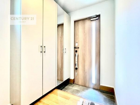 ���ց@�V���[�Y�{�b�N�X�t���B���ւ��Еt�����|�������₷���ł��I
�X�b�L���������ւŌ˂��J�����u�ԁA�������̂���S�n������Ԃ��o�}���Ă���܂��B