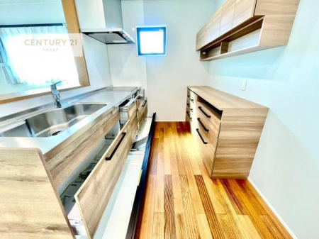 �L�b�`���@���[�X�y�[�X���L�x�ŁA�����X�y�[�X���X�b�L���ƕЕt���Ђ�`�����p�ł��܂��I
���K�ɍ�Ƃ��ł��܂��I�����̗���������܂��I