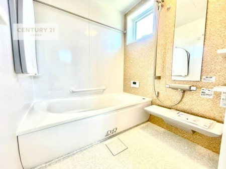 �����@1���̔�����������Ɩ����Ă���闁���ł��B
�������̑f�G�ȃ����N�[�[�V�����ꏊ�ł��I