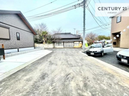 ���̑����n�@�O�ʓ��H��5.65���~5.49���~6���I�z����ǍD�ȗ��n�ł��B
�Ԍɓ��ꂪ���ȕ������S�ł��ˁB