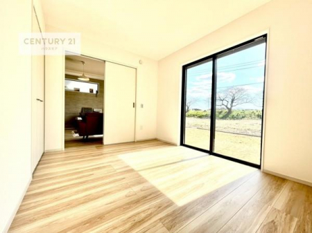 ���r���O�ȊO�̋����@���r���O�Ɨאڂ����m���ł��I�Ǝ��̋x�e�X�y�[�X��L�b�Y�X�y�[�X�Ƃ��Ċ��p����̂��悳�����ł��ˁI
