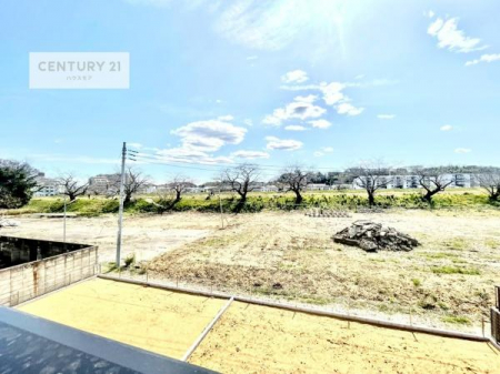 �Z�˂���̒��]�ʐ^�@������������Z��X�ł��I���͂ɂ͍����������Ȃ��A�󂪍L���J����������A�z�������傫���Ղ��邱�Ƃ�����܂���I�C�����̗ǂ������ʂ蔲����X���݂ł��I