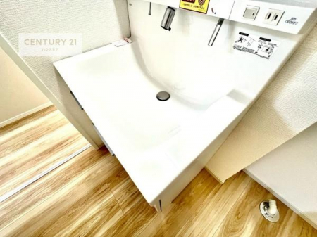 ���ʑ�E���ʏ��@�[�����ʑ�{�E���́A�������˂ɂ����̂ł�����ꂪ�y�X�I���������ۂĂ܂��I
�L���C�Ȑ��ʏ��Ŏ��������̃��`�x�[�V�������オ��܂��ˁI