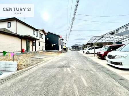 ���̑����n�@�O�ʓ��H��6���I�z����ǍD�ȗ��n�ł��B
�Ԍɓ��ꂪ���ȕ������S�ł��ˁB