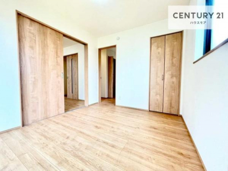 ���r���O�ȊO�̋����@���r���O�Ɨאڂ����m���ł��I�Ǝ��̋x�e�X�y�[�X��L�b�Y�X�y�[�X�Ƃ��Ċ��p����̂��悳�����ł��ˁI
