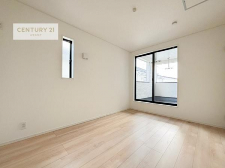 �����\�z�}(����)�@�o���R�j�[�ɖʂ����m���B�D���������������ޗm���́A���̖ڊo�߂��C�������ǂ������ł��ˁB���������Ԃ��������Ɖ߂������Ƃ��ł��܂��B�D�����F�����̃t���[�����O���ǂ�ȉƋ�ɂ��}�b�`���܂��I�i���d�l�j