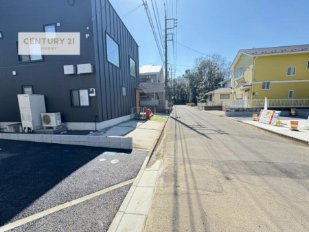 ���̑����n�@�O�ʓ��H��6.03���I�z����ǍD�ȗ��n�ł��B
�Ԍɓ��ꂪ���ȕ������S�ł��ˁB