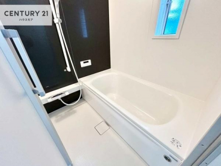 �����@�L�X�o�X�ň���̔������t���b�V���B�����L�΂���̂ŁA�����ɂ��������ƐZ����܂��ˁI�����̃o�X�^�C�����y���݂ɂȂ�܂��B