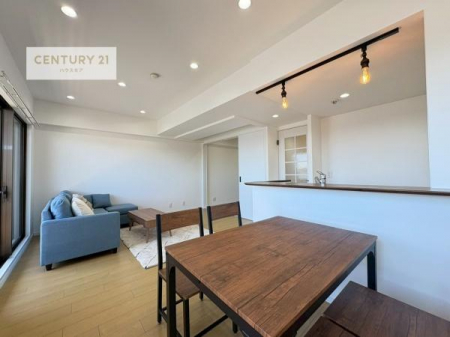 ���r���O�@�S�n�ǂ����r���O�͉Ƒ������R�ƏW�܂�܂��B�Ƒ��c�R�̎��Ԃ����������ł��B���Ƒ��ƁA����w�[���������Ԃ��߂��������ł��ˁB