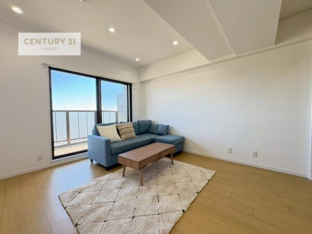 ���r���O�@��؂ȉƑ����W�܂邩�炱��LDK�ɂ͂�����肽���B
�q�����������C�ɏ΂��Ȃ��瑖�����Ă���p�����������u�L���Ƃɂ��ėǂ������v�Ǝv���u�Ԃł��B