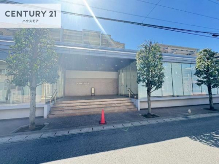 �G���g�����X�@�z������̗ǂ��G���g�����X�́A���Ƒ��₨�q�l���������}���Ă���܂��B
�����̕�炵�ɐS�n�悳�������炵�Ă�����Ԃł��B