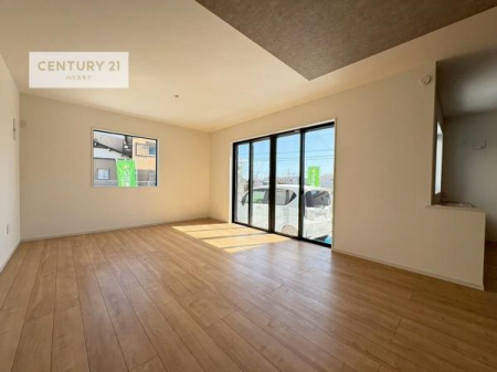 ���r���O�@�傫�ȑ����炽���Ղ�̗z���������閾�邢���r���O�B�J�����̂��郊�r���O�ŉƑ��c���̂��났�̎��Ԃ��߂����܂��I�����w�\�ł��I���񌻒n�ŗz������Ȃǂ��̊����������܂��I