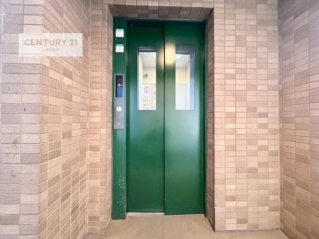 ���̑����p���@�G���x�[�^�[�����I���������ɔ�ꂽ���◼��ɂ��ו��ł��炭�炭�A��ł������ł��ˁB