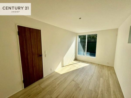 �Q���@�o���R�j�[�ɖʂ��Ă���m���ł��B���邭�����肪����A���C����������ł��܂��I���N���āA�O�ɏo�Ĕw�L�т����[�ċz�����ǂ������}������邱�Ƃ��ł��܂��B