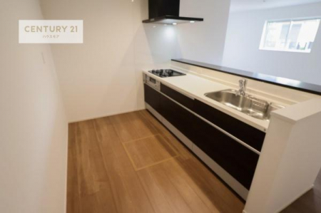 �L�b�`���@��l�C�̑Ζʎ��V�X�e���L�b�`�����̗p���Ă��܂��I���Ƒ��̃R�~���j�P�[�V���������R�Ƒ�����݌v�ł��B
���q�l�ɂ��ڂ��͂��̂Ŋ������ł��ˁB���[�͂�����܂��I