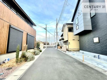 ���̑����n�@�O�ʓ��H��5���~4���I�z����ǍD�ȗ��n�ł��B
�Ԍɓ��ꂪ���ȕ������S�ł��ˁB