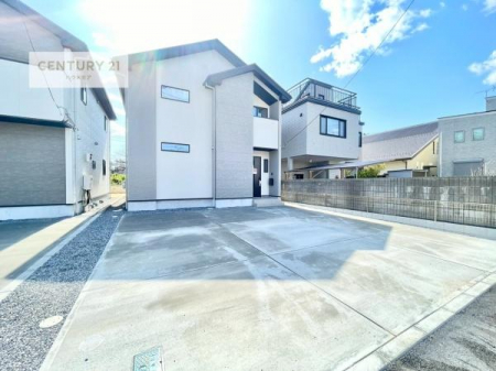 ���ԏ�@���ԃX�y�[�X��3�䕪����܂��I�Z�J���h�J�[�͂������A�o�C�N�⎩�]�ԂȂǂ��u���ꏊ�ɍ���܂���B