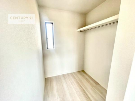 ���[�@�E�H�[�N�C���N���[�[�b�g�t���ł��B��������̂��m���Ȃǂ����[���Ă��������ł��ˁI���ɂ���@�������ȂǋG�ߕ��̑傫�ȉƓd�����[�ł��܂��I