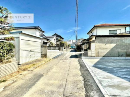 ���̑����n�@�O�ʓ��H��4���I�z����ǍD�ȗ��n�ł��B
�Ԍɓ��ꂪ���ȕ������S�ł��ˁB