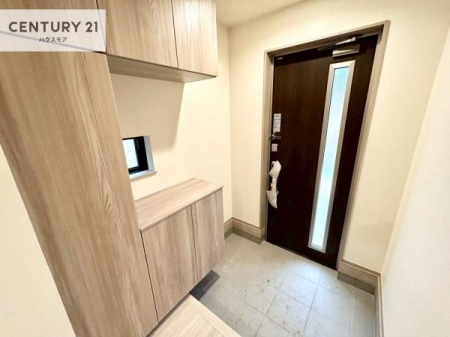 ���ց@�V���[�Y�{�b�N�X�t���Ȃ̂ŁA���ւ��Еt�����|�������₷���ł��I
�X�b�L���������ւŌ˂��J�����u�ԁA�������̂���S�n������Ԃ��o�}���Ă���܂��B