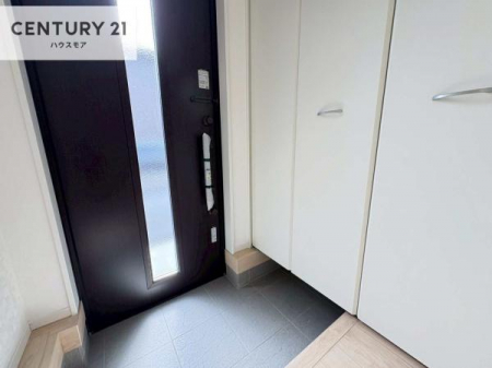 ���ց@�V���[�Y�{�b�N�X�t���Ȃ̂ŁA���ւ��Еt�����|�������₷���ł��I
�X�b�L���������ւŌ˂��J�����u�ԁA�������̂���S�n������Ԃ��o�}���Ă���܂��B