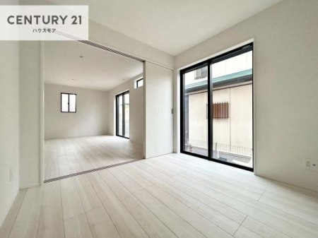 ���r���O�ȊO�̋����@�V���v���Ƀf�U�C������Ă��邽�߁A�Ƌ��I�т܂���I
���C�ɓ���̉Ƌ��u���Ă��낰���Ԃ���邱�Ƃ��ł��܂��B