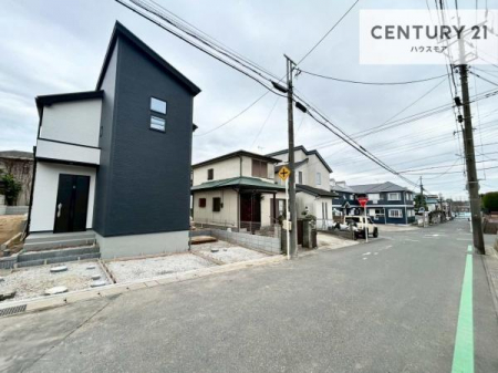 ���̑����n�@�O�ʓ��H��6���I�z����ǍD�ȗ��n�ł��B
�Ԍɓ��ꂪ���ȕ������S�ł��ˁB