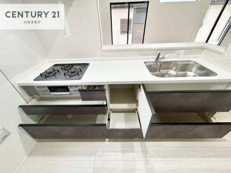 �L�b�`���@���[�X�y�[�X���L�x�ŁA�����X�y�[�X���X�b�L���ƕЕt���Ђ�`�����p�ł��܂��I
���K�ɍ�Ƃ��ł��܂��I�����̗���������܂��I