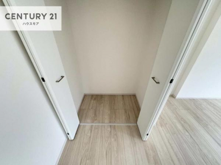 ���[�@����Ɗ��������r���O���[�B�Z��Ԃ���������g�����߂ɂ͕K�{�|�C���g�̎��[�X�y�[�X�ł���ˁB���񌻒n�ł��m�F���������I