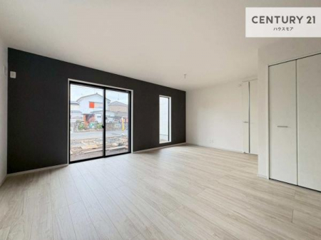 ���r���O�@�J�����̂���L�XLDK�I�\�t�@�[��_�C�j���O�e�[�u����u���Ă������ɂȂ�Ȃ��̂ŉ��K�ɉ߂����܂��I�R�~���j�P�[�V���������₷�����r���O�ł��I