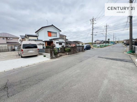 ���̑����n�@�O�ʓ��H��4���~7.83���I�z����ǍD�ȗ��n�ł��B
�Ԍɓ��ꂪ���ȕ������S�ł��ˁB