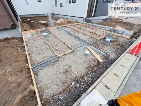 ���ԏ�@���ԃX�y�[�X��3�䕪����܂��I�Z�J���h�J�[�͂������A�o�C�N�⎩�]�ԂȂǂ��u���ꏊ�ɍ���܂���B