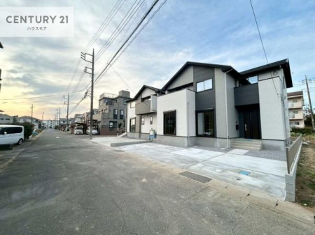 ���̑����n�@�O�ʓ��H��6���I�z����ǍD�ȗ��n�ł��B
�Ԍɓ��ꂪ���ȕ������S�ł��ˁB