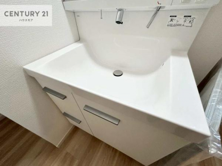 ���ʑ�E���ʏ��@�[�����ʑ�{�E���́A�������˂ɂ����̂ł�����ꂪ�y�X�I���������ۂĂ܂��I
�L���C�Ȑ��ʏ��Ŏ��������̃��`�x�[�V�������オ��܂��ˁI