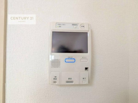 ���̑����ρ@TV���j�^�[�t���C���^�[�z��������A�K��҂��f���Ŋm�F���Ă���Ή��ł��邽�߁A�h�Ɩʂ����S�ł��B���q�l�̂�����Ԏ��ɂ��S�����A���Ƒ��̈��S�E���S�ȕ�炵���T�|�[�g���܂��B